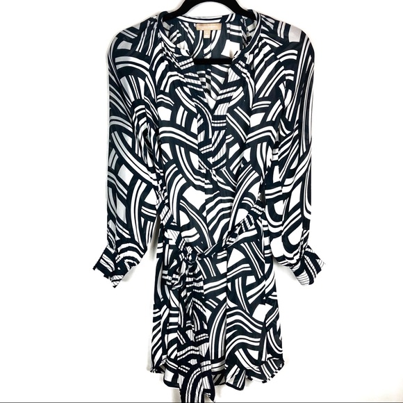 Banana republic long sleeve  belted dress. Size 0 - Picture 3 of 8